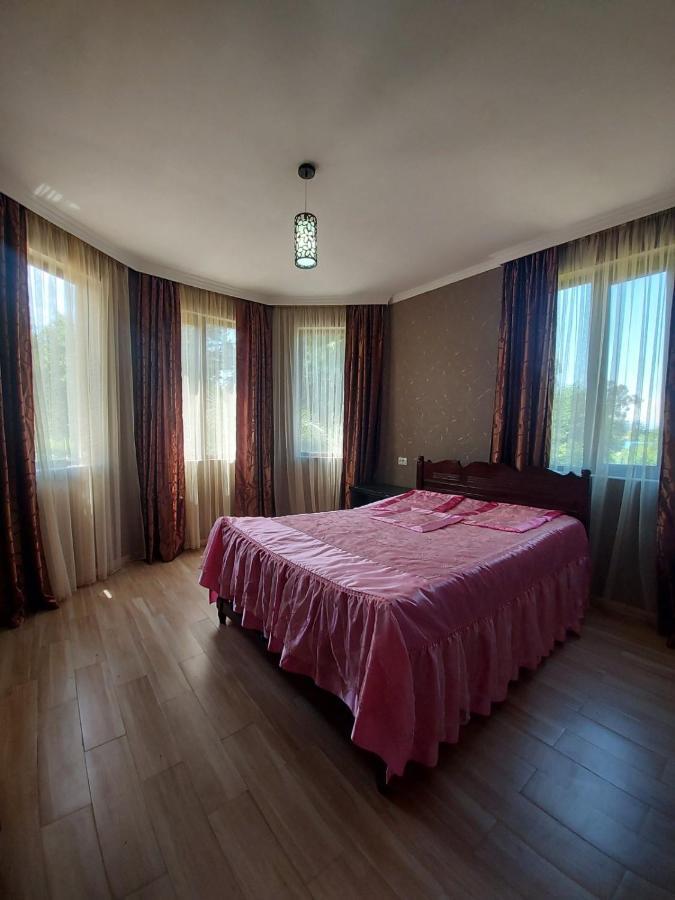 Villa In Chakvi Bagian luar foto